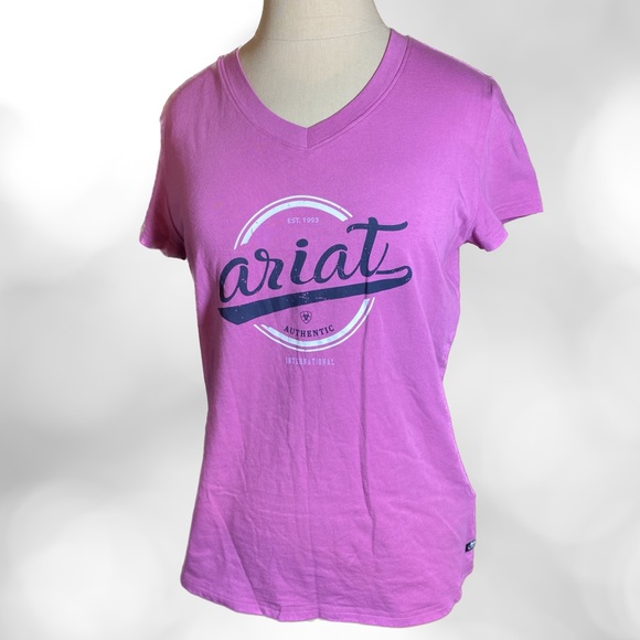 Ariat Authentic International V-Neck Tee, Women’s Small Petite, NWOT - Picture 1 of 4